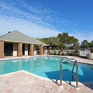 Sunny 2br With Balcony And Gym , Bradenton United States